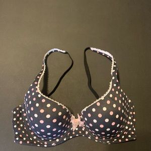 Victoria Secret 34C bra